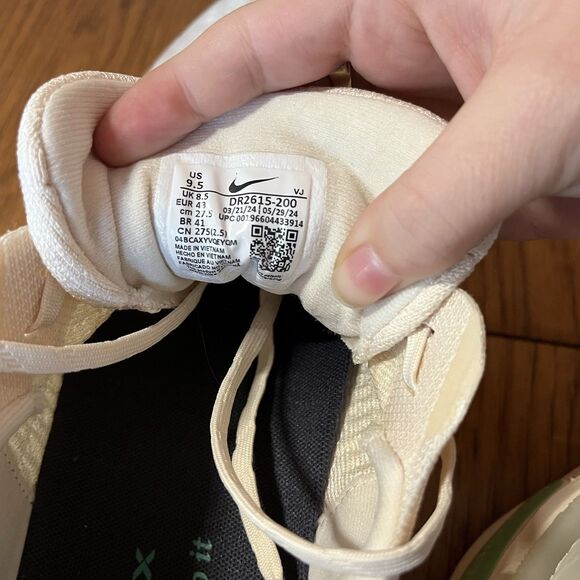 NIKE Zoomx Invincible Run FK 3 Running Shoes Mens 9.5 Light Cream DR2615-200 - Picture 6 of 7